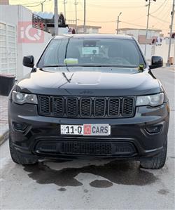 جیپ گراند شیرۆکی